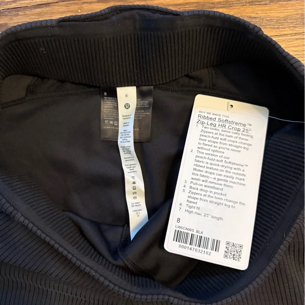 lululemon athletica Black Ribbed softstreme HR crop 25” - Picture 2 of 4